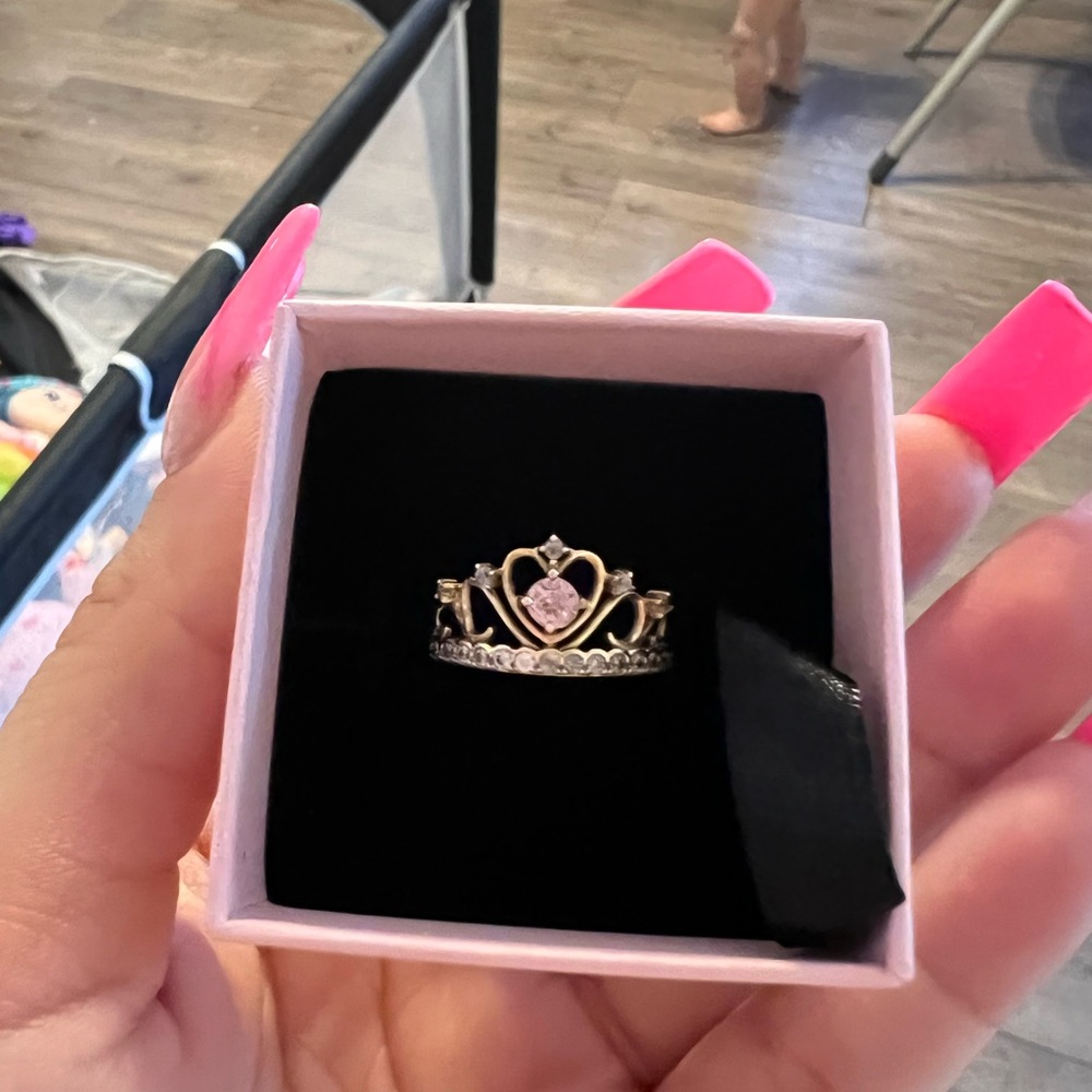 14k Gold Crown Ring